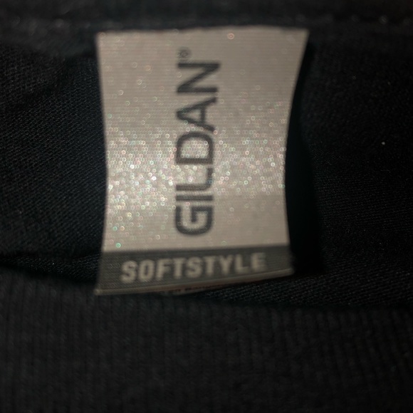 Gildan Softstyle Black short sleeve shirt “Love You More” print. Size S/P/CH - Picture 4 of 5